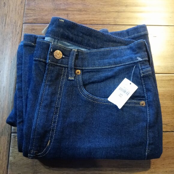 NWT GAP tall 70s flare high rise jeans in dark wash (6T/28) - Picture 9 of 9